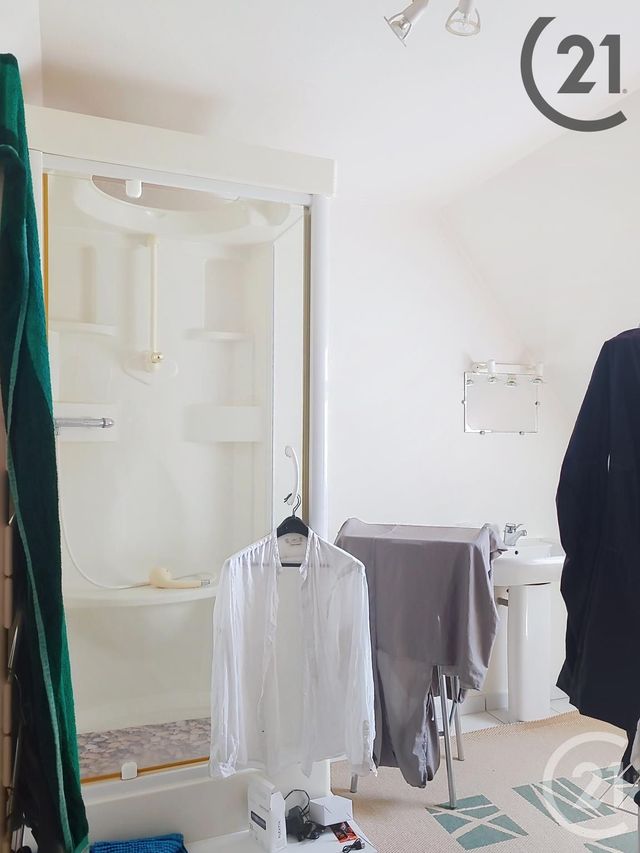 Appartement T4 à vendre - 4 pièces - 99.59 m2 - AUXERRE - 89 - BOURGOGNE - Century 21 Martinot Immobilier