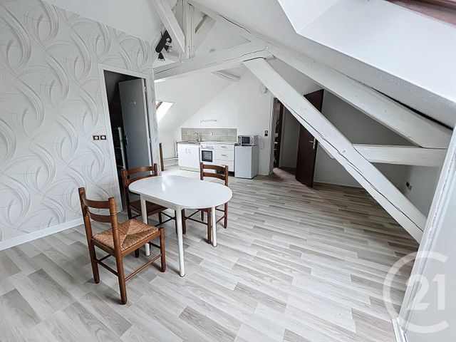 Appartement F2 à louer - 2 pièces - 31.0 m2 - AUXERRE - 89 - BOURGOGNE - Century 21 Martinot Immobilier