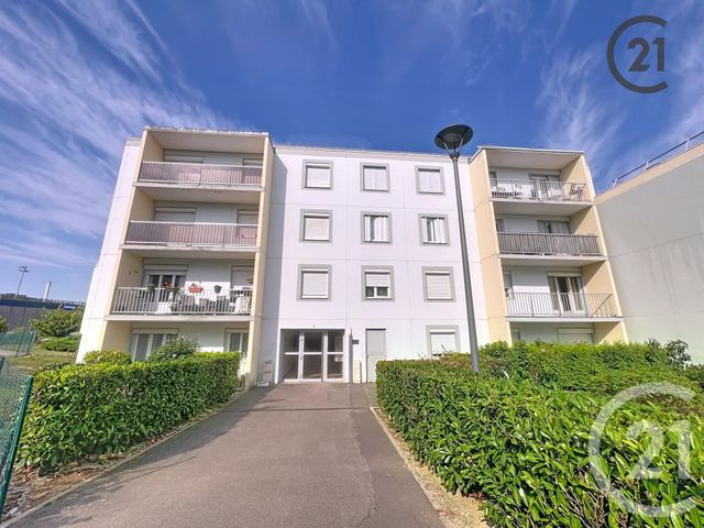 Appartement F3 à vendre - 3 pièces - 72.89 m2 - AUXERRE - 89 - BOURGOGNE - Century 21 Martinot Immobilier