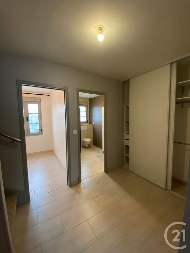 Appartement F4 à louer - 4 pièces - 81.0 m2 - ESCAMPS - 89 - BOURGOGNE - Century 21 Martinot Immobilier