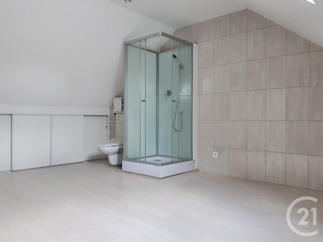 Appartement F4 à louer - 4 pièces - 81.0 m2 - ESCAMPS - 89 - BOURGOGNE - Century 21 Martinot Immobilier