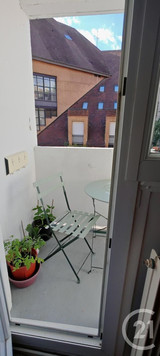 Appartement F3 à vendre - 3 pièces - 67.09 m2 - AUXERRE - 89 - BOURGOGNE - Century 21 Martinot Immobilier