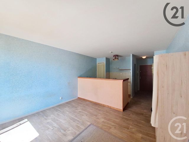 Appartement T1 à vendre - 1 pièce - 26.06 m2 - AUXERRE - 89 - BOURGOGNE - Century 21 Martinot Immobilier