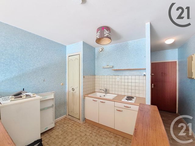 Afficher la photo en grand Appartement T1 à vendre - 1 pièce - 26.06 m2 - AUXERRE - 89 - BOURGOGNE - Century 21 Martinot Immobilier