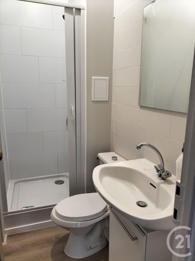 Appartement T3 à louer - 3 pièces - 57.0 m2 - AUXERRE - 89 - BOURGOGNE - Century 21 Martinot Immobilier