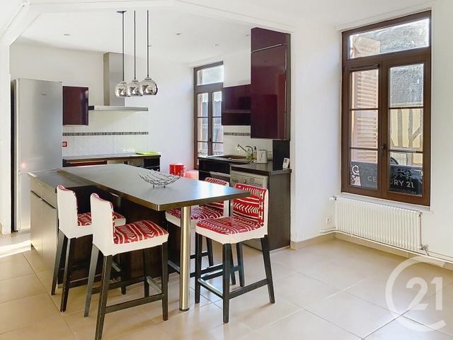 Appartement Duplex à louer - 4 pièces - 92.84 m2 - AUXERRE - 89 - BOURGOGNE - Century 21 Martinot Immobilier