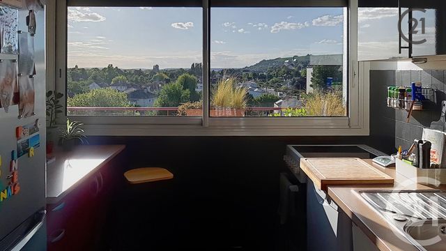 Afficher la photo en grand Appartement F3 à vendre - 3 pièces - 59.02 m2 - JOIGNY - 89 - BOURGOGNE - Century 21 Martinot Immobilier