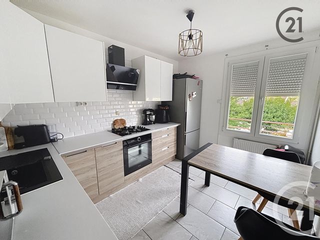 Appartement F5 à vendre - 5 pièces - 95.0 m2 - MIGENNES - 89 - BOURGOGNE - Century 21 Martinot Immobilier