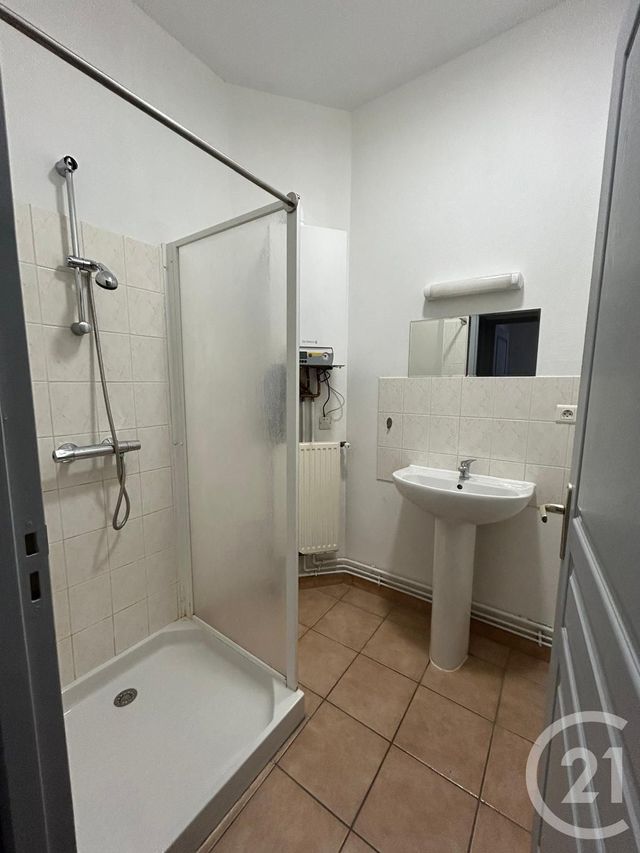 Appartement F3 à louer - 3 pièces - 57.8 m2 - AUXERRE - 89 - BOURGOGNE - Century 21 Martinot Immobilier