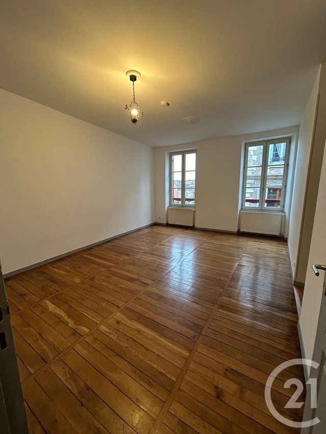 Appartement F3 à louer - 3 pièces - 57.8 m2 - AUXERRE - 89 - BOURGOGNE - Century 21 Martinot Immobilier
