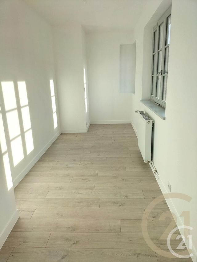 Appartement F3 à louer - 3 pièces - 57.21 m2 - AUXERRE - 89 - BOURGOGNE - Century 21 Martinot Immobilier