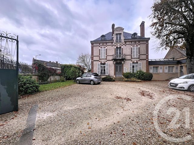 Afficher la photo en grand immeuble à vendre - 369.0 m2 - AUXERRE - 89 - BOURGOGNE - Century 21 Martinot Immobilier