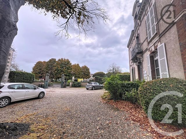 Afficher la photo en grand immeuble à vendre - 369.0 m2 - AUXERRE - 89 - BOURGOGNE - Century 21 Martinot Immobilier