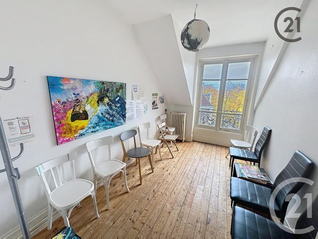 Afficher la photo en grand immeuble à vendre - 369.0 m2 - AUXERRE - 89 - BOURGOGNE - Century 21 Martinot Immobilier