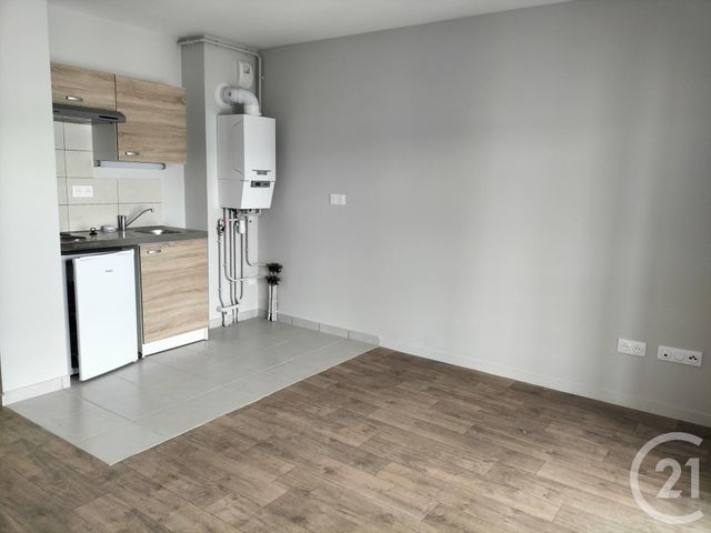 Appartement Studio à louer - 1 pièce - 26.66 m2 - AUXERRE - 89 - BOURGOGNE - Century 21 Martinot Immobilier