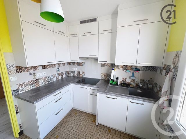 Appartement F3 à vendre - 3 pièces - 65.34 m2 - AUXERRE - 89 - BOURGOGNE - Century 21 Martinot Immobilier