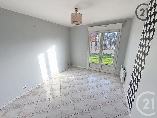 maison à vendre - 6 pièces - 111.79 m2 - CHEMILLY SUR YONNE - 89 - BOURGOGNE - Century 21 Martinot Immobilier