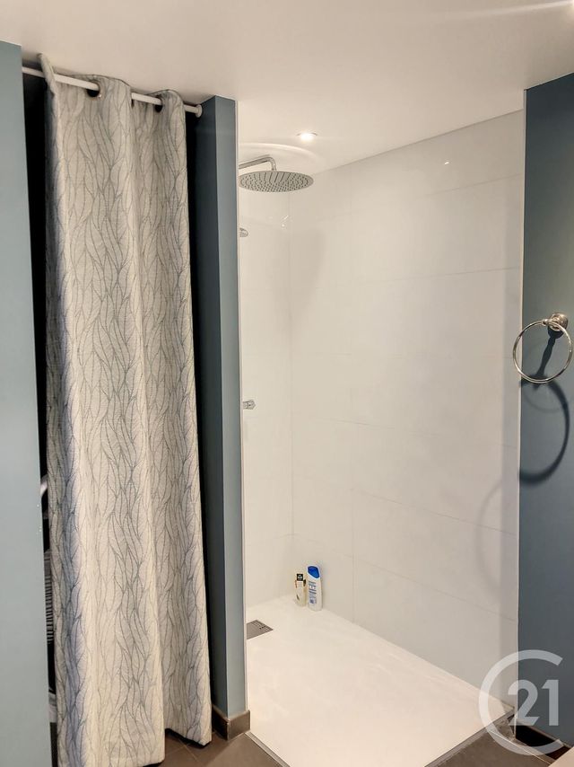 Appartement F4 à louer - 3 pièces - 89.81 m2 - AUXERRE - 89 - BOURGOGNE - Century 21 Martinot Immobilier