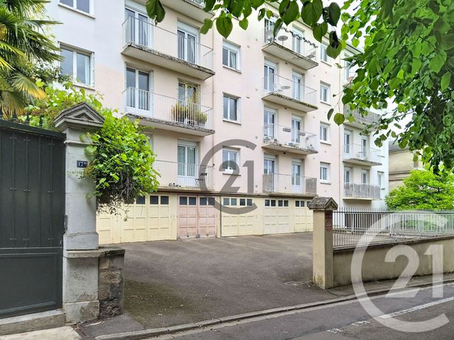 Appartement F4 à vendre - 4 pièces - 81.6 m2 - AUXERRE - 89 - BOURGOGNE - Century 21 Martinot Immobilier