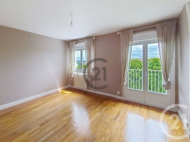 Appartement F4 à vendre - 4 pièces - 81.6 m2 - AUXERRE - 89 - BOURGOGNE - Century 21 Martinot Immobilier