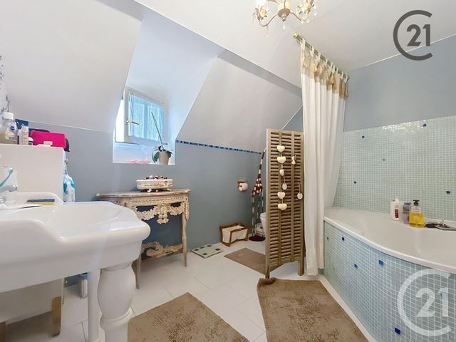 maison à vendre - 7 pièces - 178.0 m2 - BASSOU - 89 - BOURGOGNE - Century 21 Martinot Immobilier