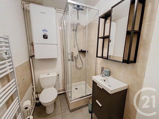 Appartement Studio à louer - 1 pièce - 17.0 m2 - AUXERRE - 89 - BOURGOGNE - Century 21 Martinot Immobilier