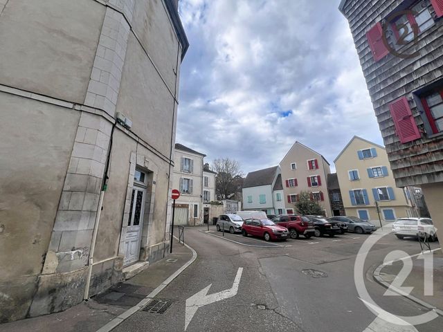 Appartement F2 à vendre - 2 pièces - 27.0 m2 - AUXERRE - 89 - BOURGOGNE - Century 21 Martinot Immobilier