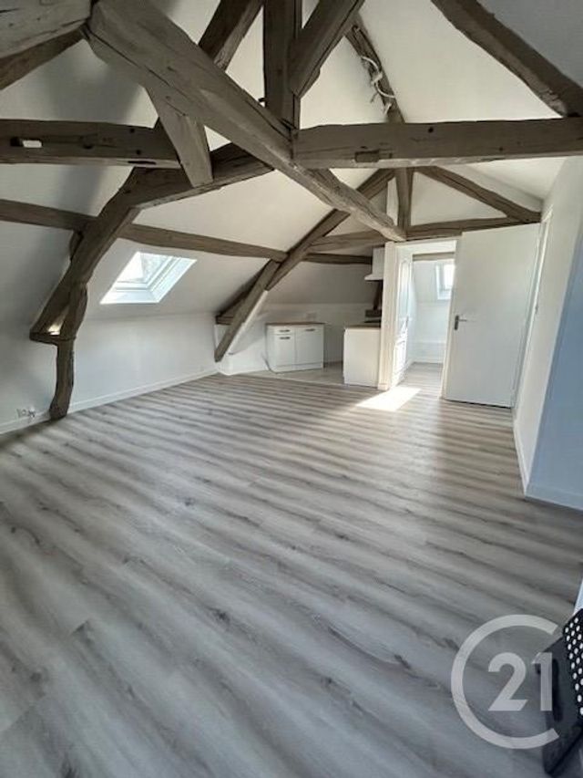 Afficher la photo en grand Appartement à vendre - 2 pièces - 27.0 m2 - AUXERRE - 89 - BOURGOGNE - Century 21 Martinot Immobilier