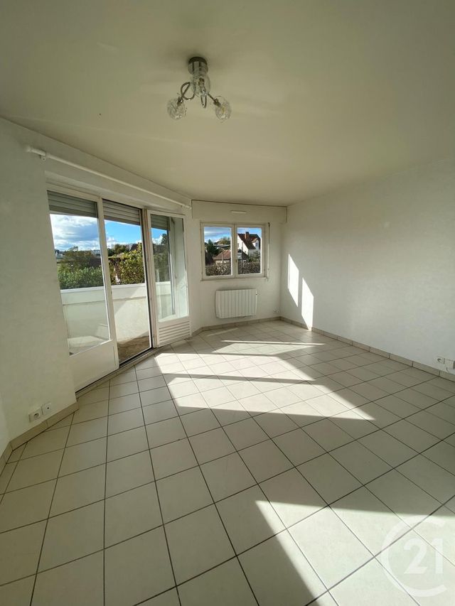 Appartement F2 à louer - 2 pièces - 41.0 m2 - AUXERRE - 89 - BOURGOGNE - Century 21 Martinot Immobilier