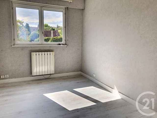 Appartement F2 à louer - 2 pièces - 41.0 m2 - AUXERRE - 89 - BOURGOGNE - Century 21 Martinot Immobilier