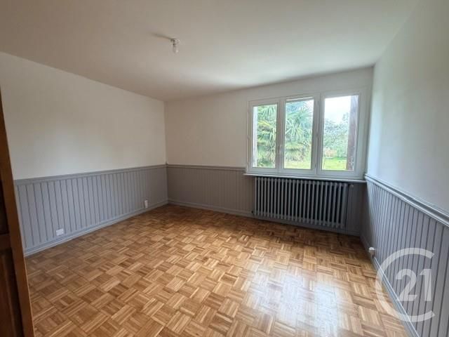 maison à louer - 5 pièces - 94.0 m2 - CHEVANNES - 89 - BOURGOGNE - Century 21 Martinot Immobilier