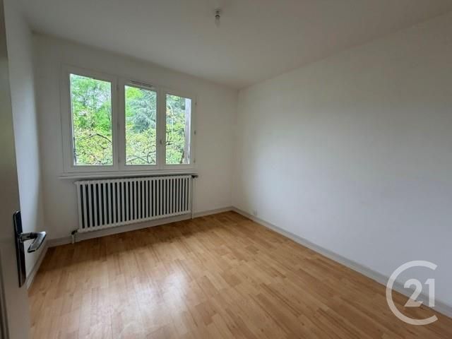 maison à louer - 5 pièces - 94.0 m2 - CHEVANNES - 89 - BOURGOGNE - Century 21 Martinot Immobilier