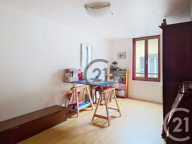 Appartement F5 à vendre - 5 pièces - 124.72 m2 - AUXERRE - 89 - BOURGOGNE - Century 21 Martinot Immobilier