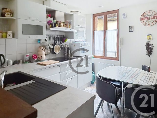 Appartement F5 à vendre - 5 pièces - 124.72 m2 - AUXERRE - 89 - BOURGOGNE - Century 21 Martinot Immobilier