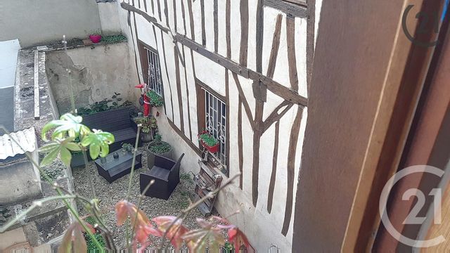 Afficher la photo en grand Appartement F5 à vendre - 5 pièces - 124.72 m2 - AUXERRE - 89 - BOURGOGNE - Century 21 Martinot Immobilier