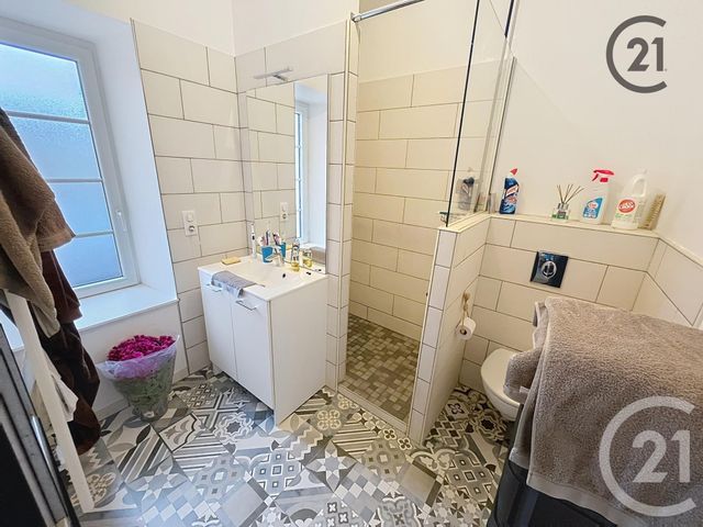 Appartement F2 à vendre - 3 pièces - 52.0 m2 - AUXERRE - 89 - BOURGOGNE - Century 21 Martinot Immobilier