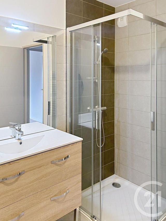 Appartement F3 à vendre - 3 pièces - 65.41 m2 - AUXERRE - 89 - BOURGOGNE - Century 21 Martinot Immobilier