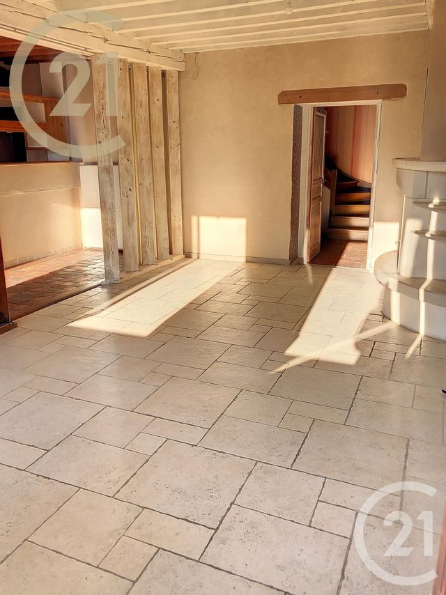 maison à louer - 4 pièces - 151.79 m2 - BLEIGNY LE CARREAU - 89 - BOURGOGNE - Century 21 Martinot Immobilier