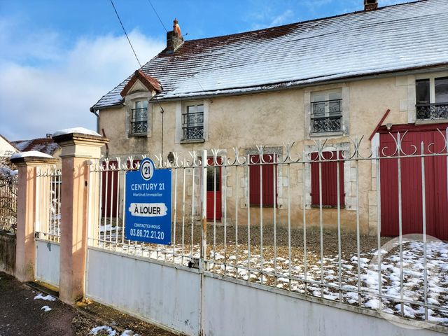 maison à louer - 4 pièces - 151.79 m2 - BLEIGNY LE CARREAU - 89 - BOURGOGNE - Century 21 Martinot Immobilier