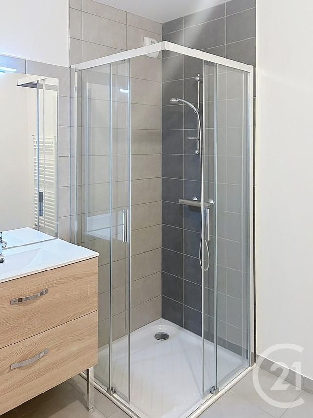 Appartement F4 à vendre - 4 pièces - 87.0 m2 - AUXERRE - 89 - BOURGOGNE - Century 21 Martinot Immobilier