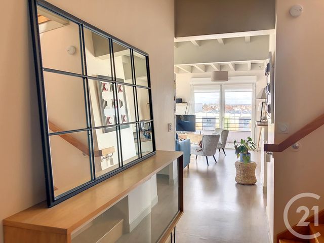 Appartement F3 à louer - 3 pièces - 79.0 m2 - AUXERRE - 89 - BOURGOGNE - Century 21 Martinot Immobilier