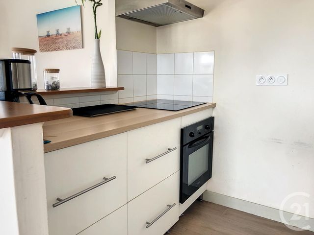 Appartement F3 à louer - 3 pièces - 79.0 m2 - AUXERRE - 89 - BOURGOGNE - Century 21 Martinot Immobilier