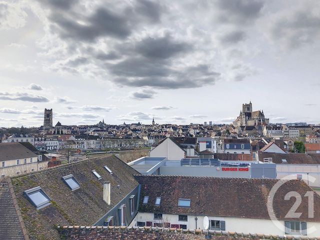 Appartement F3 à louer - 3 pièces - 79.0 m2 - AUXERRE - 89 - BOURGOGNE - Century 21 Martinot Immobilier