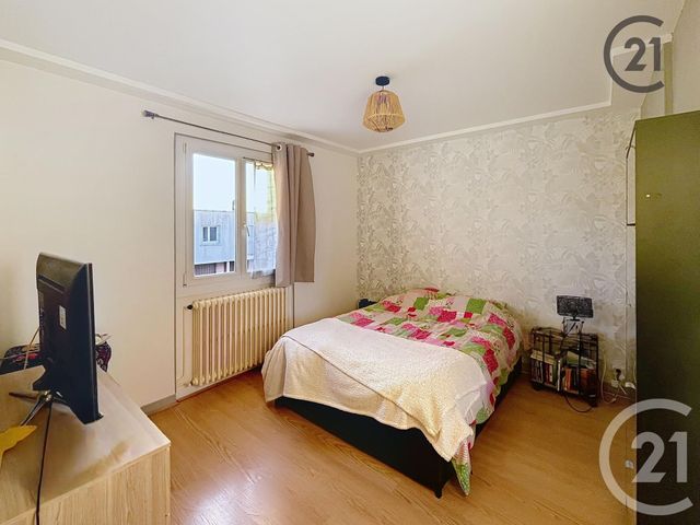 Appartement F4 à vendre - 4 pièces - 67.57 m2 - ST GEORGES SUR BAULCHE - 89 - BOURGOGNE - Century 21 Martinot Immobilier