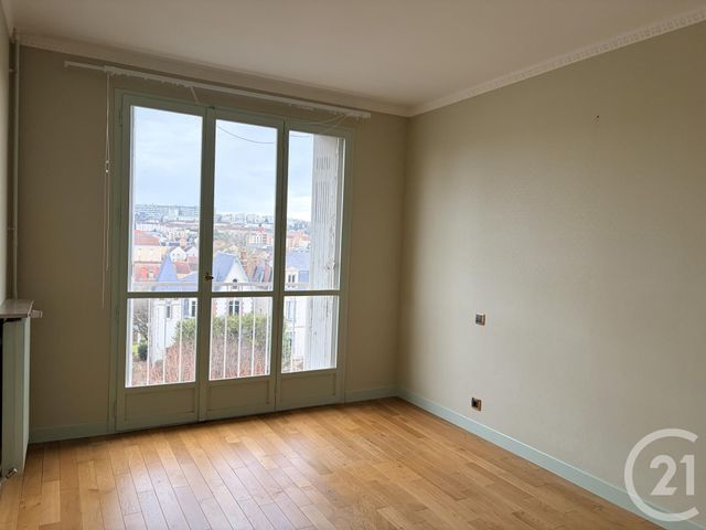 Appartement T4 à louer - 4 pièces - 90.52 m2 - AUXERRE - 89 - BOURGOGNE - Century 21 Martinot Immobilier