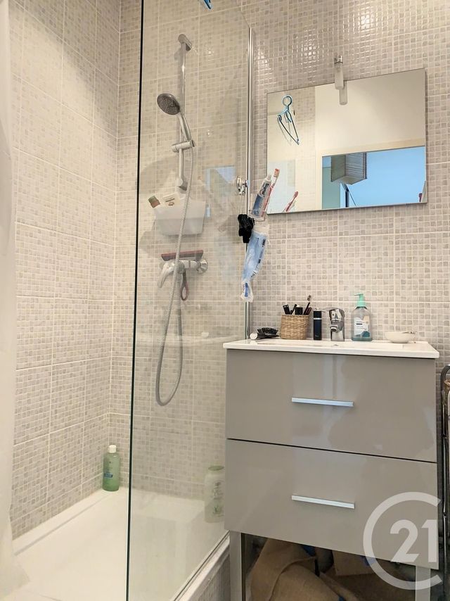 Appartement F1 à louer - 1 pièce - 25.34 m2 - AUXERRE - 89 - BOURGOGNE - Century 21 Martinot Immobilier