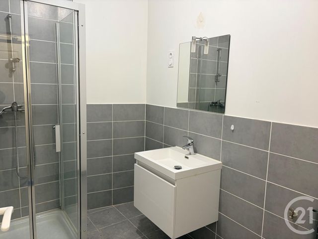 Appartement T2 à louer - 2 pièces - 41.83 m2 - SEIGNELAY - 89 - BOURGOGNE - Century 21 Martinot Immobilier