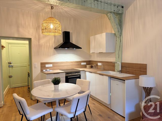 Appartement Studio à louer - 1 pièce - 25.94 m2 - AUXERRE - 89 - BOURGOGNE - Century 21 Martinot Immobilier