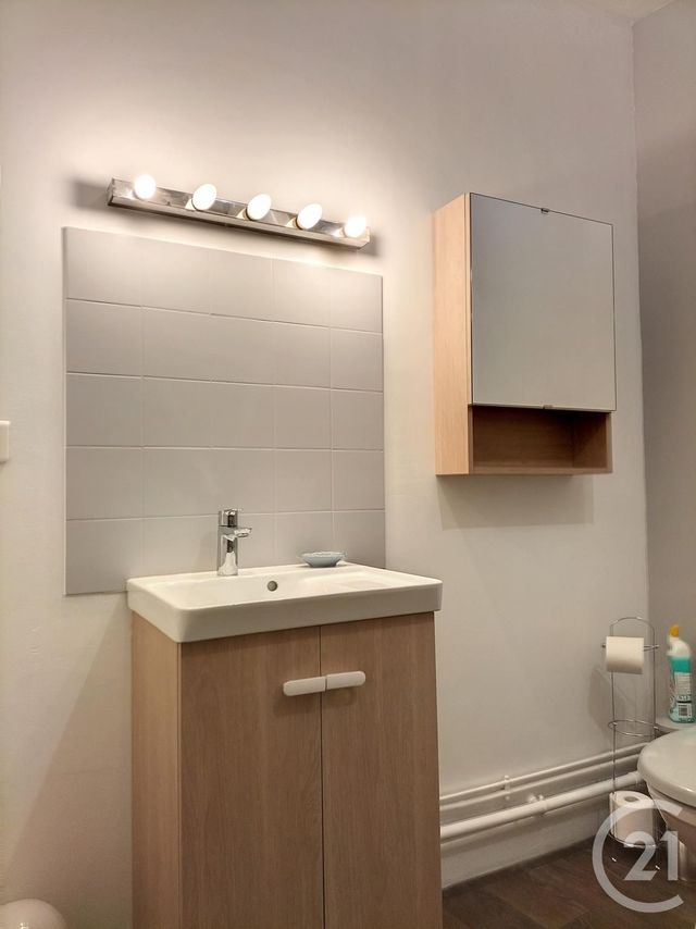 Appartement F2 à louer - 2 pièces - 42.0 m2 - AUXERRE - 89 - BOURGOGNE - Century 21 Martinot Immobilier