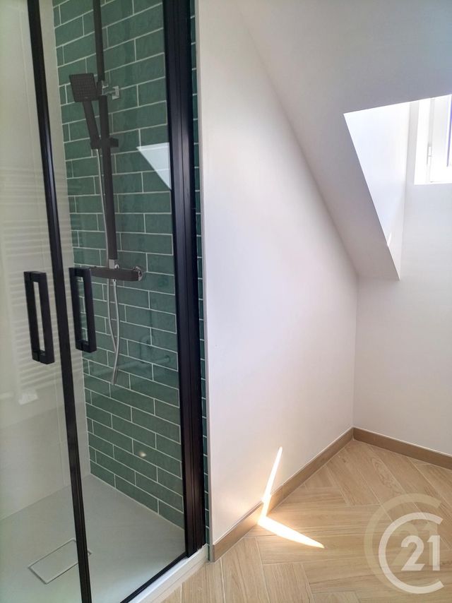 Appartement F2 à louer - 2 pièces - 68.0 m2 - AUXERRE - 89 - BOURGOGNE - Century 21 Martinot Immobilier